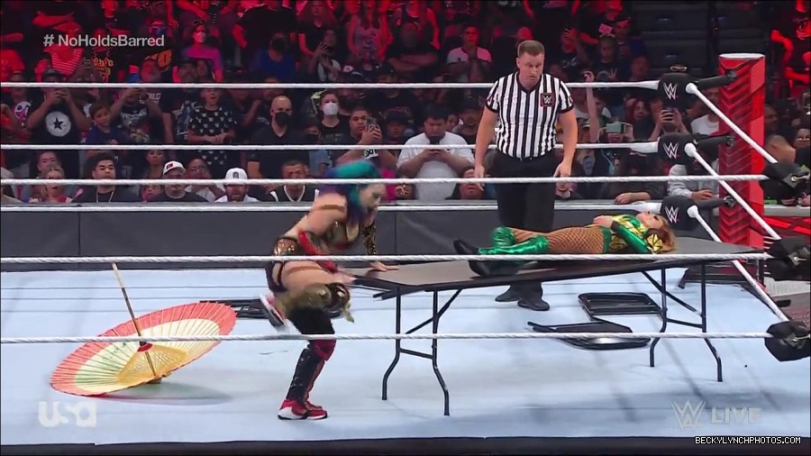 WWE_RAW_4th_July_2022_720p_WEBRip_h264_mp4_008726274.jpg