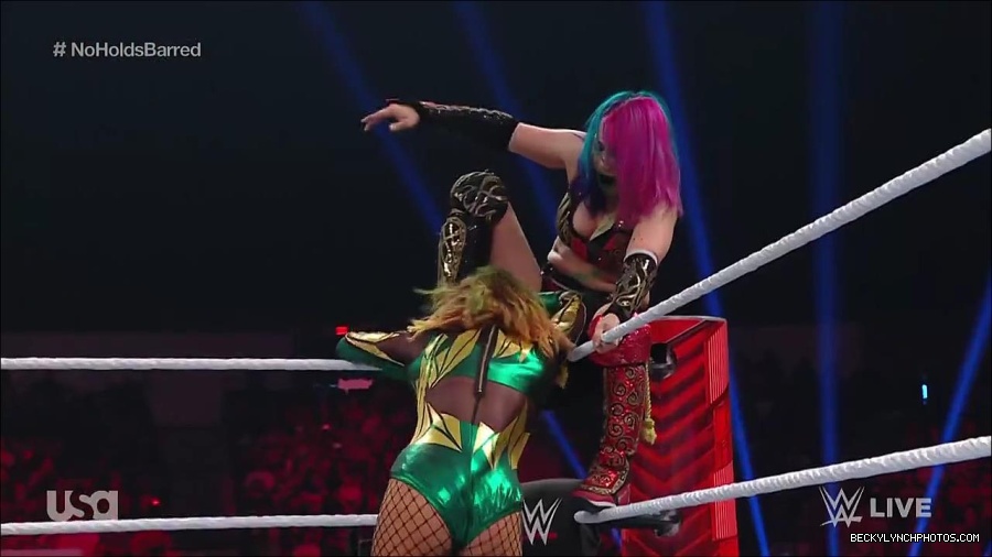 WWE_RAW_4th_July_2022_720p_WEBRip_h264_mp4_008734683.jpg