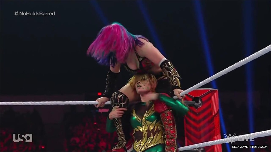 WWE_RAW_4th_July_2022_720p_WEBRip_h264_mp4_008737085.jpg