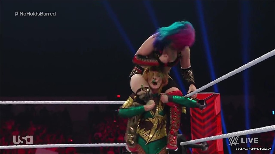 WWE_RAW_4th_July_2022_720p_WEBRip_h264_mp4_008738286.jpg