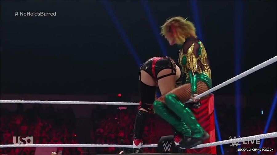 WWE_RAW_4th_July_2022_720p_WEBRip_h264_mp4_008745894.jpg