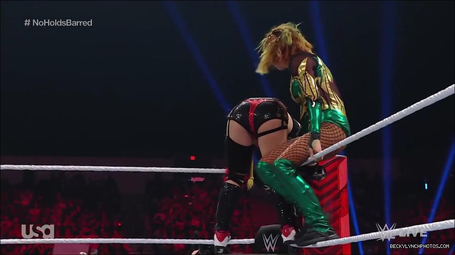WWE_RAW_4th_July_2022_720p_WEBRip_h264_mp4_008746294.jpg