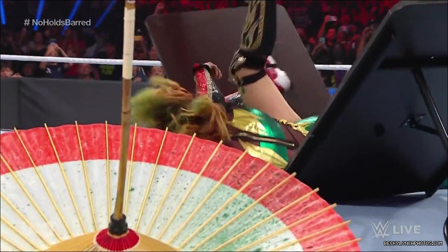 WWE_RAW_4th_July_2022_720p_WEBRip_h264_mp4_008750699.jpg