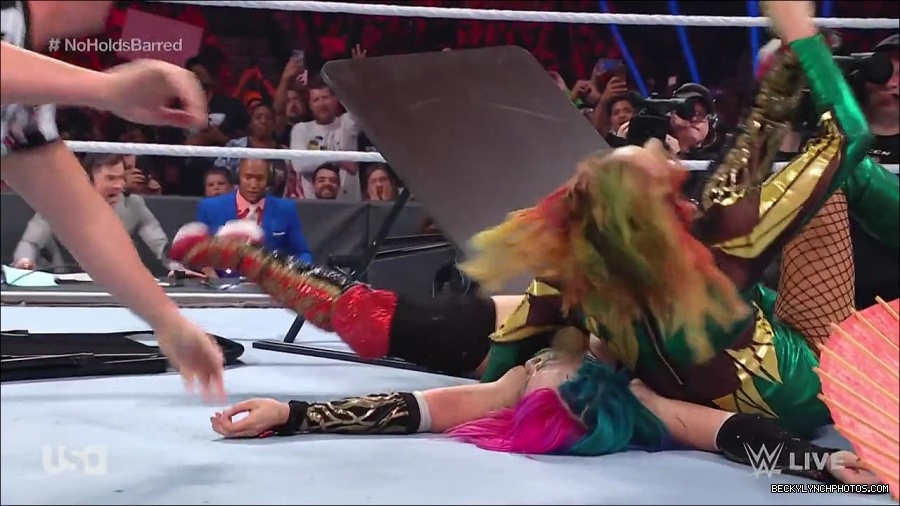 WWE_RAW_4th_July_2022_720p_WEBRip_h264_mp4_008756705.jpg