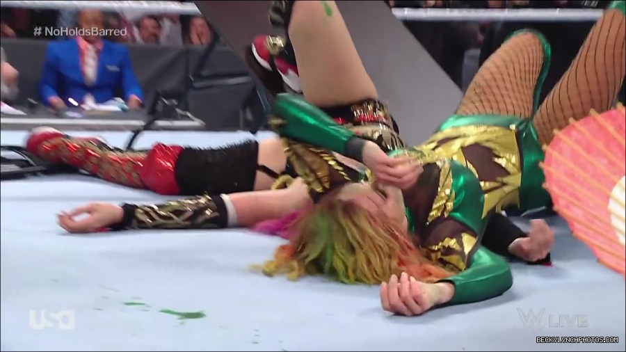 WWE_RAW_4th_July_2022_720p_WEBRip_h264_mp4_008757505.jpg