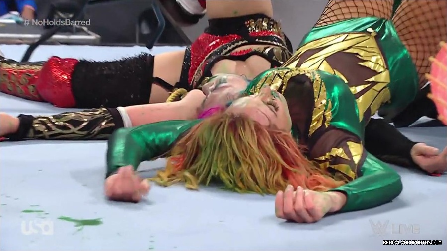 WWE_RAW_4th_July_2022_720p_WEBRip_h264_mp4_008757906.jpg