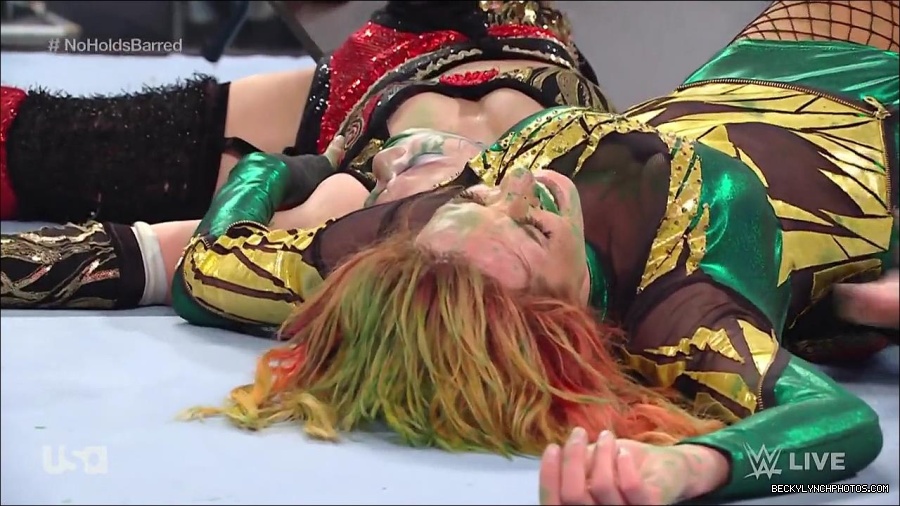 WWE_RAW_4th_July_2022_720p_WEBRip_h264_mp4_008759107.jpg
