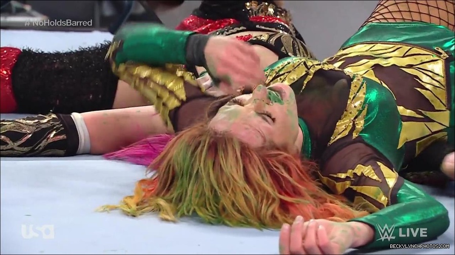 WWE_RAW_4th_July_2022_720p_WEBRip_h264_mp4_008759908.jpg