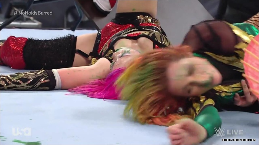 WWE_RAW_4th_July_2022_720p_WEBRip_h264_mp4_008760709.jpg