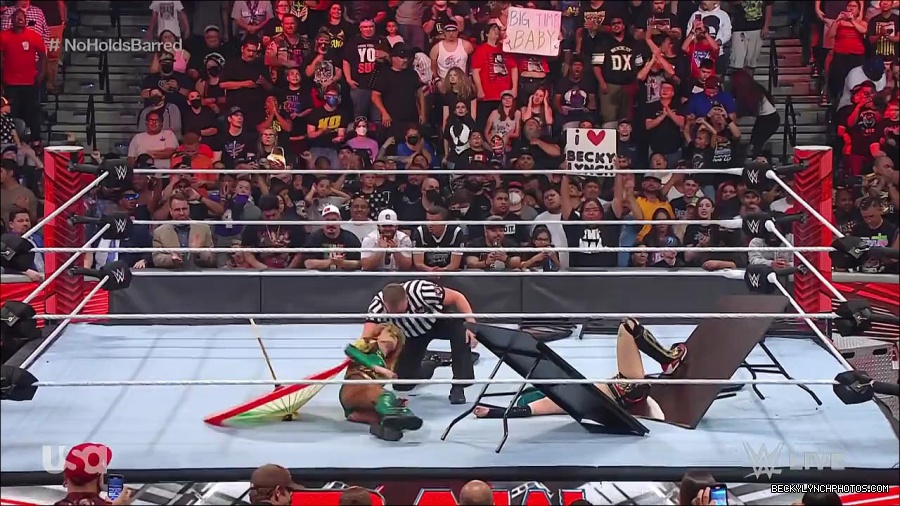WWE_RAW_4th_July_2022_720p_WEBRip_h264_mp4_008764195.jpg