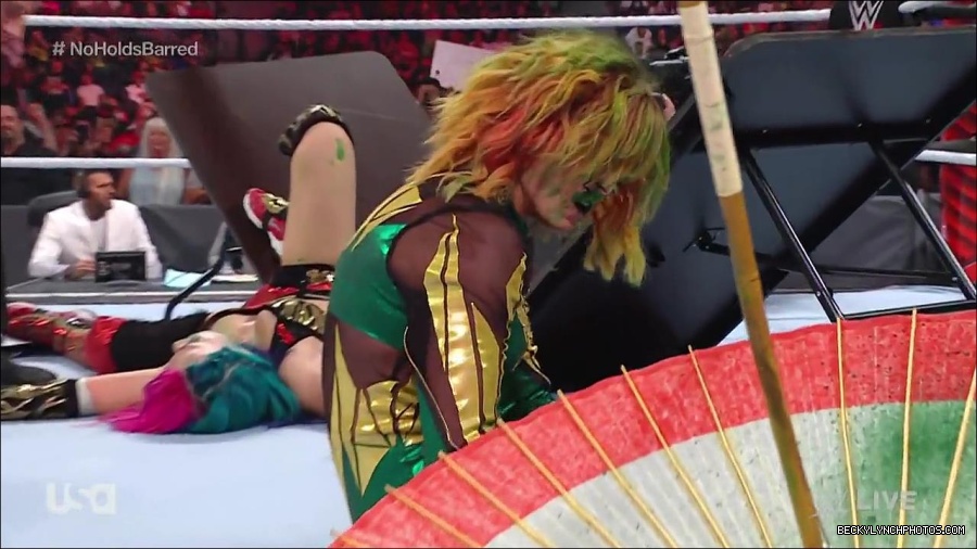 WWE_RAW_4th_July_2022_720p_WEBRip_h264_mp4_008769801.jpg