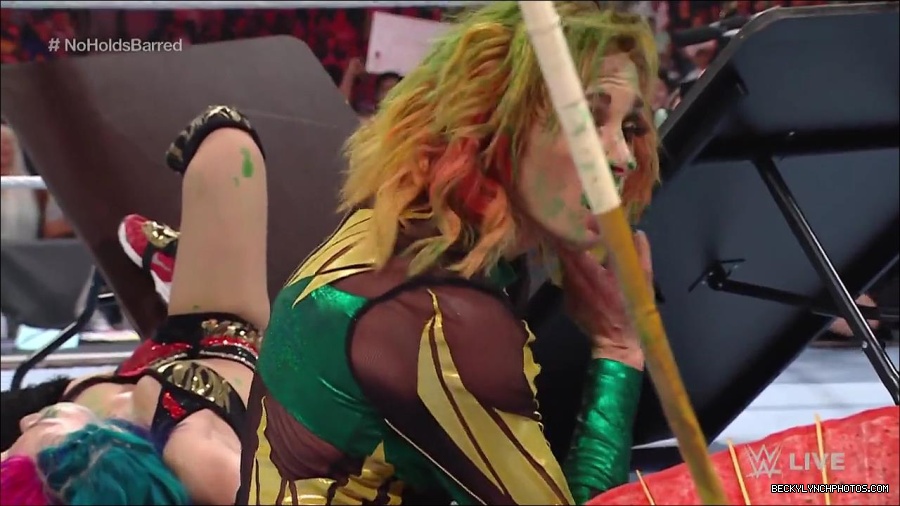 WWE_RAW_4th_July_2022_720p_WEBRip_h264_mp4_008771002.jpg