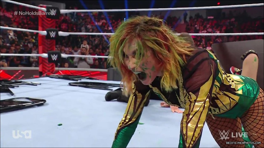 WWE_RAW_4th_July_2022_720p_WEBRip_h264_mp4_008802634.jpg
