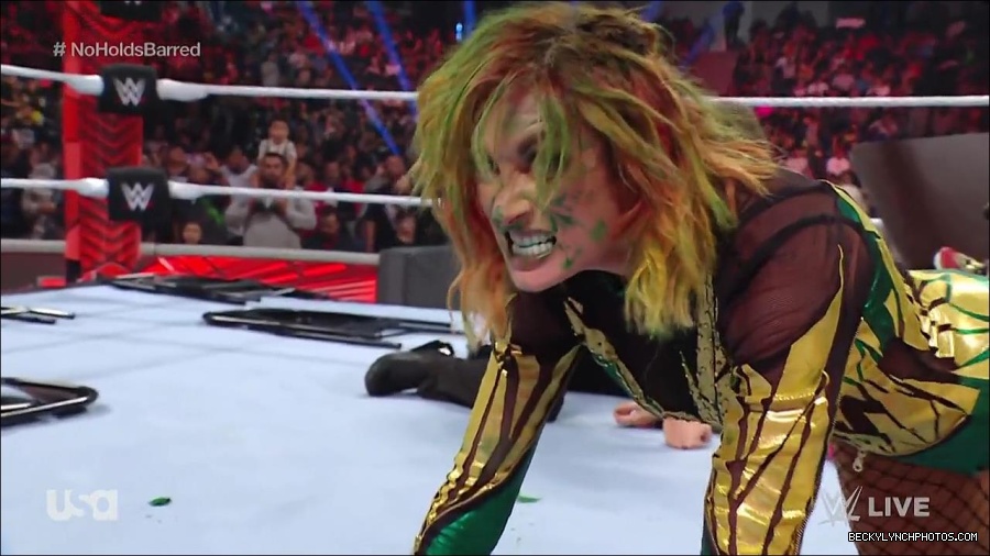 WWE_RAW_4th_July_2022_720p_WEBRip_h264_mp4_008803034.jpg