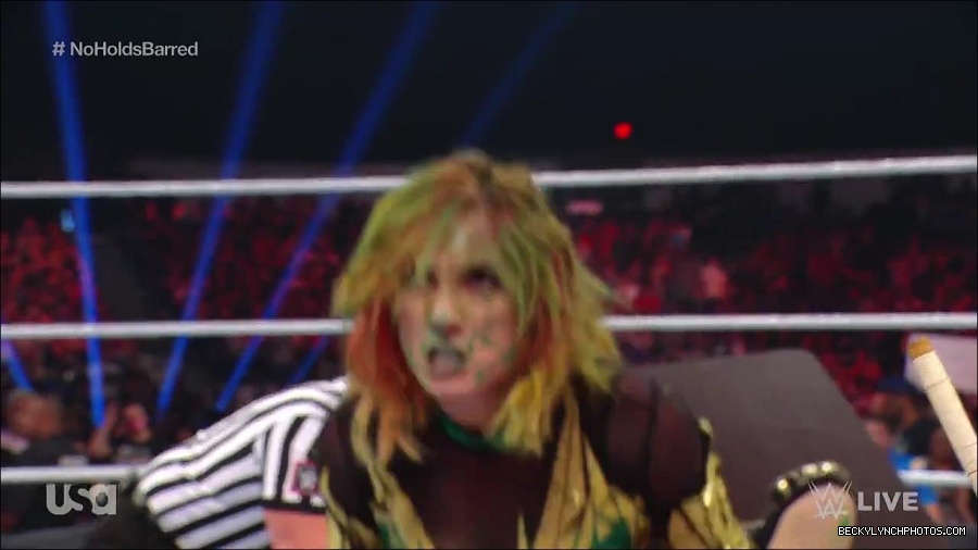 WWE_RAW_4th_July_2022_720p_WEBRip_h264_mp4_008808239.jpg