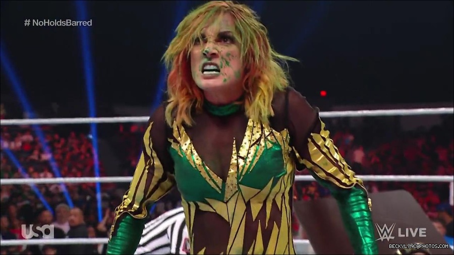 WWE_RAW_4th_July_2022_720p_WEBRip_h264_mp4_008809040.jpg