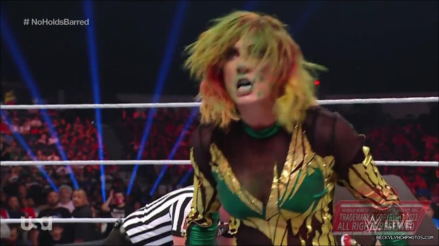 WWE_RAW_4th_July_2022_720p_WEBRip_h264_mp4_008809841.jpg