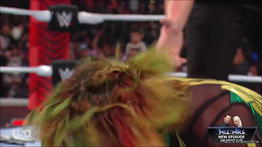 WWE_RAW_4th_July_2022_720p_WEBRip_h264_mp4_008817449.jpg