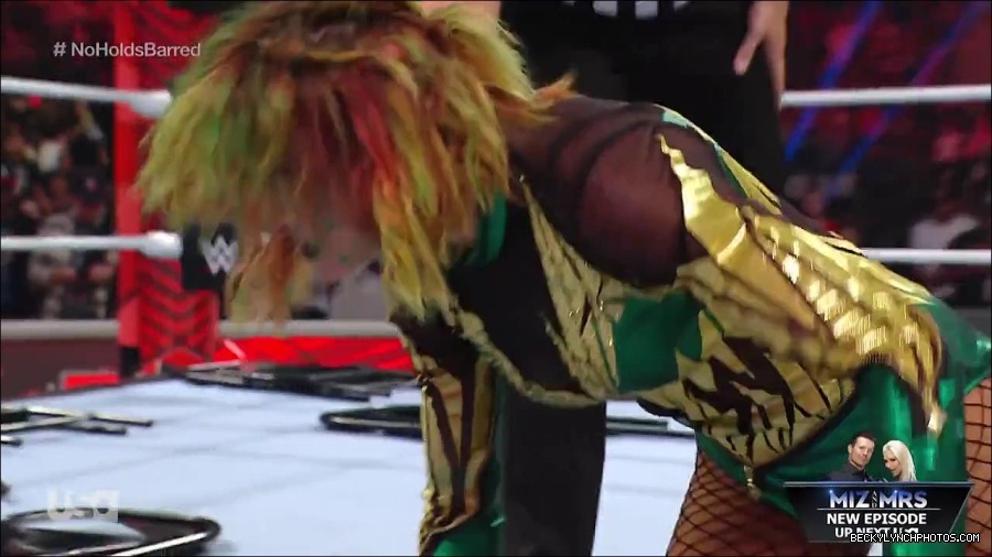 WWE_RAW_4th_July_2022_720p_WEBRip_h264_mp4_008817849.jpg