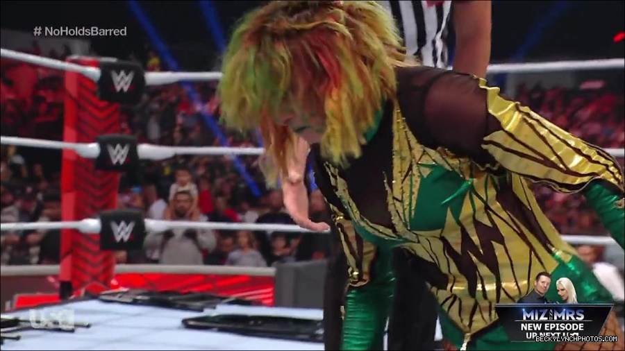WWE_RAW_4th_July_2022_720p_WEBRip_h264_mp4_008818249.jpg