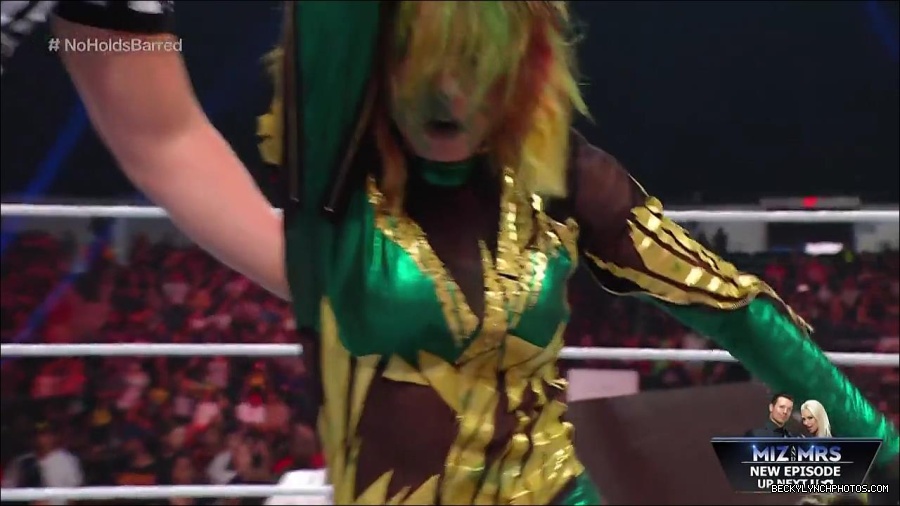WWE_RAW_4th_July_2022_720p_WEBRip_h264_mp4_008819451.jpg