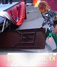 WWE_RAW_4th_July_2022_720p_WEBRip_h264_mp4_007872609.jpg