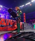 WWE_RAW_4th_July_2022_720p_WEBRip_h264_mp4_008026077.jpg