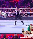 WWE_RAW_4th_July_2022_720p_WEBRip_h264_mp4_008051702.jpg