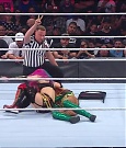 WWE_RAW_4th_July_2022_720p_WEBRip_h264_mp4_008063714.jpg