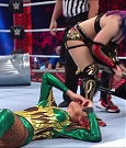 WWE_RAW_4th_July_2022_720p_WEBRip_h264_mp4_008067318.jpg