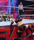 WWE_RAW_4th_July_2022_720p_WEBRip_h264_mp4_008078529.jpg
