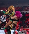 WWE_RAW_4th_July_2022_720p_WEBRip_h264_mp4_008157408.jpg