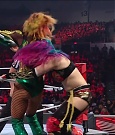 WWE_RAW_4th_July_2022_720p_WEBRip_h264_mp4_008160211.jpg