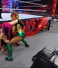 WWE_RAW_4th_July_2022_720p_WEBRip_h264_mp4_008171021.jpg