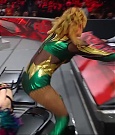 WWE_RAW_4th_July_2022_720p_WEBRip_h264_mp4_008177027.jpg