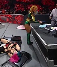 WWE_RAW_4th_July_2022_720p_WEBRip_h264_mp4_008181031.jpg