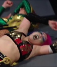 WWE_RAW_4th_July_2022_720p_WEBRip_h264_mp4_008205055.jpg