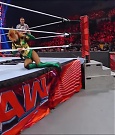 WWE_RAW_4th_July_2022_720p_WEBRip_h264_mp4_008406355.jpg