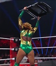 WWE_RAW_4th_July_2022_720p_WEBRip_h264_mp4_008426375.jpg