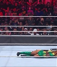 WWE_RAW_4th_July_2022_720p_WEBRip_h264_mp4_008501249.jpg