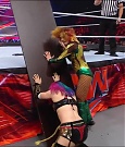 WWE_RAW_4th_July_2022_720p_WEBRip_h264_mp4_008596144.jpg