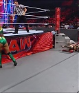 WWE_RAW_4th_July_2022_720p_WEBRip_h264_mp4_008608557.jpg