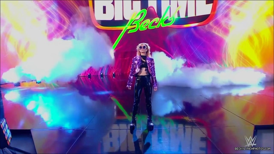 WWE_Monday_Night_RAW_2022_07_11_720p_HDTV_x264-Star_mkv_002114810.jpg