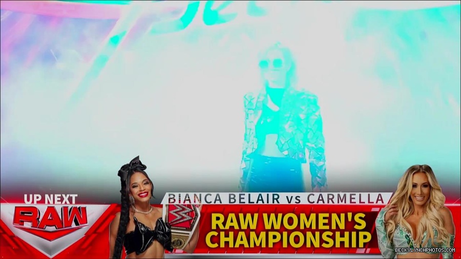 WWE_Monday_Night_RAW_2022_07_11_720p_HDTV_x264-Star_mkv_002124410.jpg