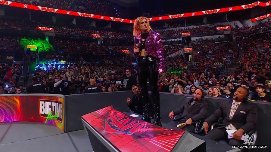 WWE_Monday_Night_RAW_2022_07_11_720p_HDTV_x264-Star_mkv_002181610.jpg