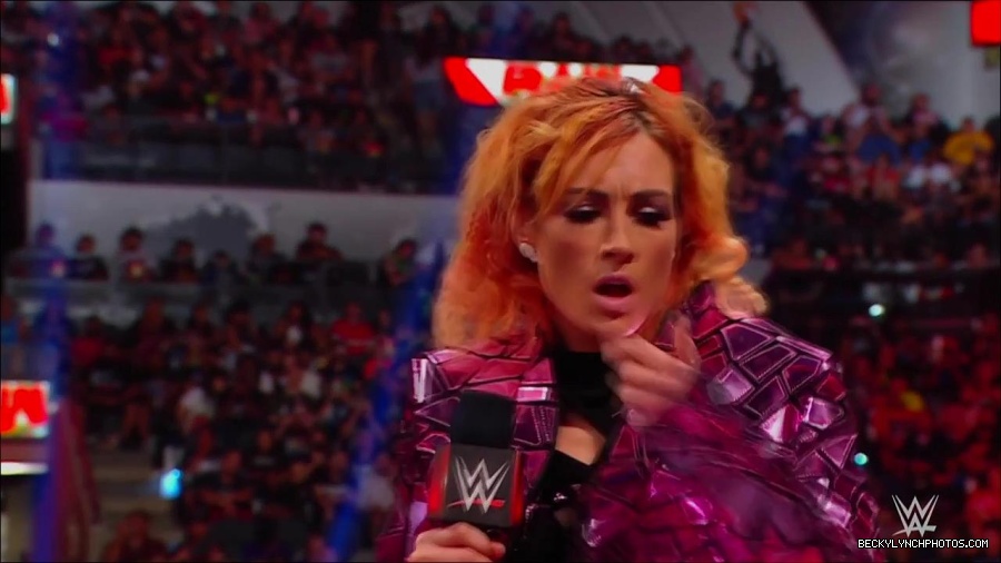 WWE_Monday_Night_RAW_2022_07_11_720p_HDTV_x264-Star_mkv_002186810.jpg