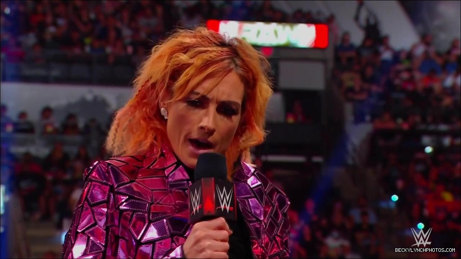 WWE_Monday_Night_RAW_2022_07_11_720p_HDTV_x264-Star_mkv_002188410.jpg