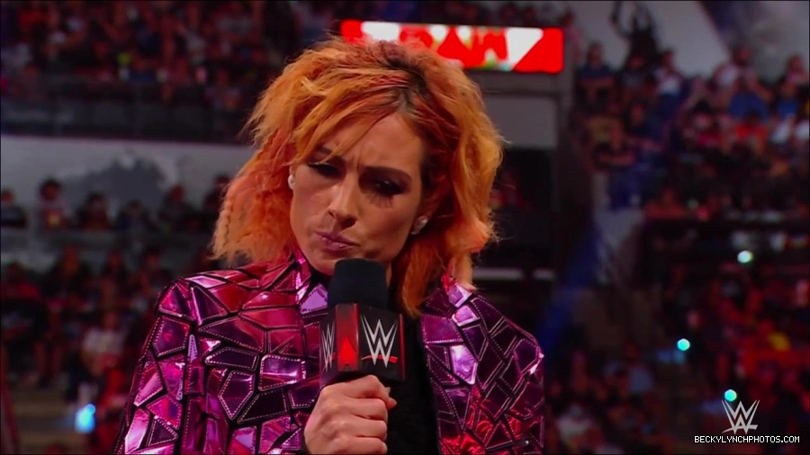 WWE_Monday_Night_RAW_2022_07_11_720p_HDTV_x264-Star_mkv_002189210.jpg