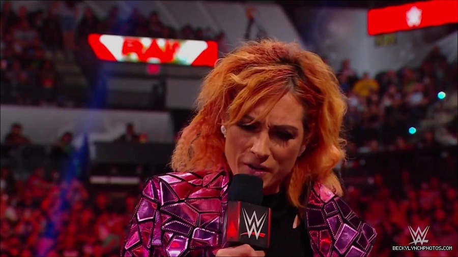 WWE_Monday_Night_RAW_2022_07_11_720p_HDTV_x264-Star_mkv_002194010.jpg