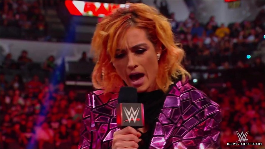 WWE_Monday_Night_RAW_2022_07_11_720p_HDTV_x264-Star_mkv_002202810.jpg